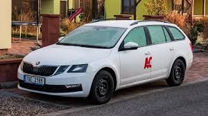 Jak vyzrát na zamrzlé auto?