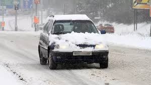 Sníh na autě a nečitelná značka mohou znamenat i vysokou pokutu