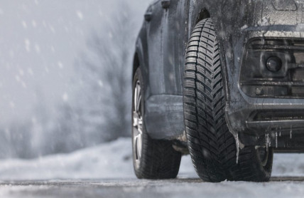 Jak zpomalit opotřebení zimních pneumatik? Experti poradí, co rozhodně nedělat