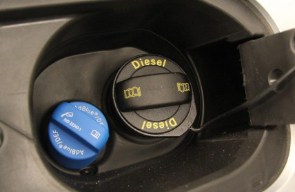 AdBlue v teorii a praxi. Co způsobuje a jak je správně používat