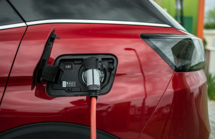 Česko chystá tučnou dotaci na podporu domácího nabíjení elektromobilů
