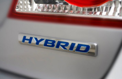 Není hybrid jako hybrid: Význam a funkce jednotlivých druhů. Co znamenají jejich zkratky?