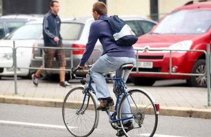 Zmatení řidiči i cyklisté. Pletou si cyklopruh a koridor, zjistil průzkum