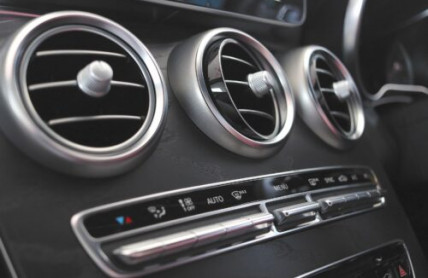 Auto netopí: Časté příčiny, možné následky, náročnost oprav