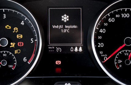 Kontrolky vašeho vozidla: Které znamenají okamžité zastavení?