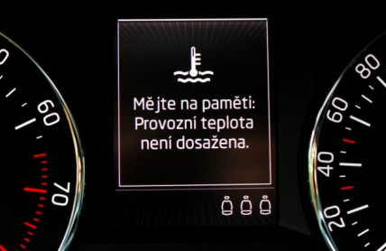 Zahřívání motoru před jízdou jedni experti nedoporučují, jiní zase ano. Existuje zlatá střední cesta