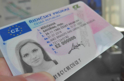 759 tisíc řidičů si musí letos vyměnit řidičák. Nově zažádáte i online