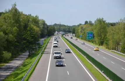 Zajímá vás, proč vzniká dopravní zácpa bez zjevné příčiny? Mohou za to sami řidiči