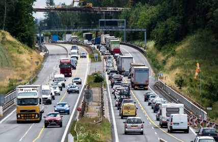 Co (ne)dělat, když najedete na dálnici bez dálniční známky? Hlavně žádnou paniku, mýtných bran se bát nemusíte. S jednou výjimkou