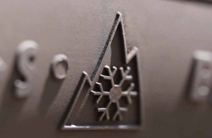 Přezouvání na zimní pneu je tady! Kde dělají řidiči nejčastěji chyby?