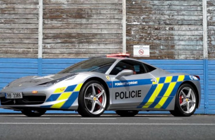 Dopravní policie jede na doraz. A dálniční? Tam už bez rezervy