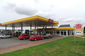 Bude na dálnicích konečně levnější palivo? Síť nejlevnějších čerpaček míří k českým dálnicím, otevřít má ještě letos