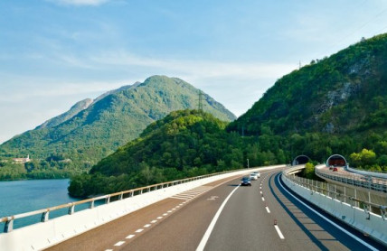 Půjčujete někomu auto na cestu do Rakouska? Od příštího roku o něj můžete přijít