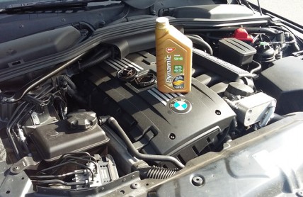 Výměna motorového oleje: Čím se musíte při výběru oleje řídit?
