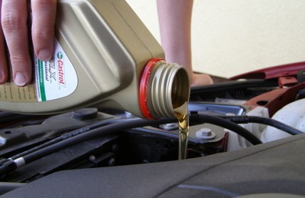 Zanedbáváním výměny oleje můžete zničit těsnění motoru