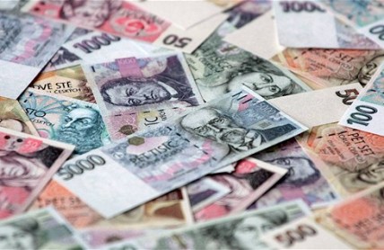 Češi se mají lépe, stále víc však kupují auta na dluh