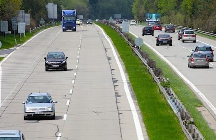 Dálniční známka bude elektronická a za stejnou cenu, schválila vláda