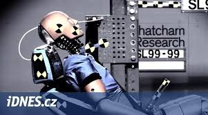 Bolí vás po nehodě záda? Okamžitě jdete k lékaři