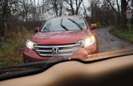 Bezpečná vzdálenost: Za nedodržení nově čtyři body a vysoká pokuta!