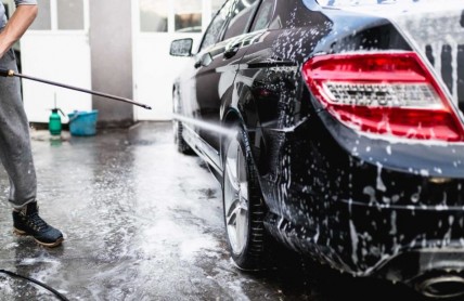 Jak prodat auto? Zjistěte, jak připravit ojeté auto před prodejem